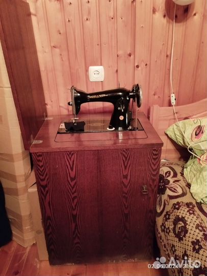 Швейная машина Подольск ножная