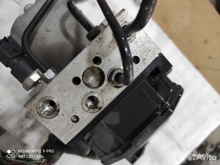 Блок ABS (насос) Volkswagen Phaeton I (2002–2010)