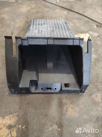 Бардачок ford focus 2