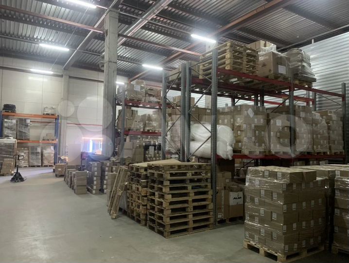 Теплый склад, 432 м². Грузовой лифт 5 тонн. Пандус