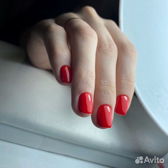 Маникюр+покрытие г/л 700 всё включено