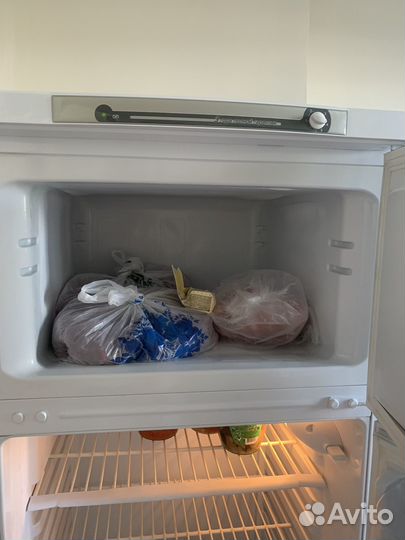 Холодильник бу indesit