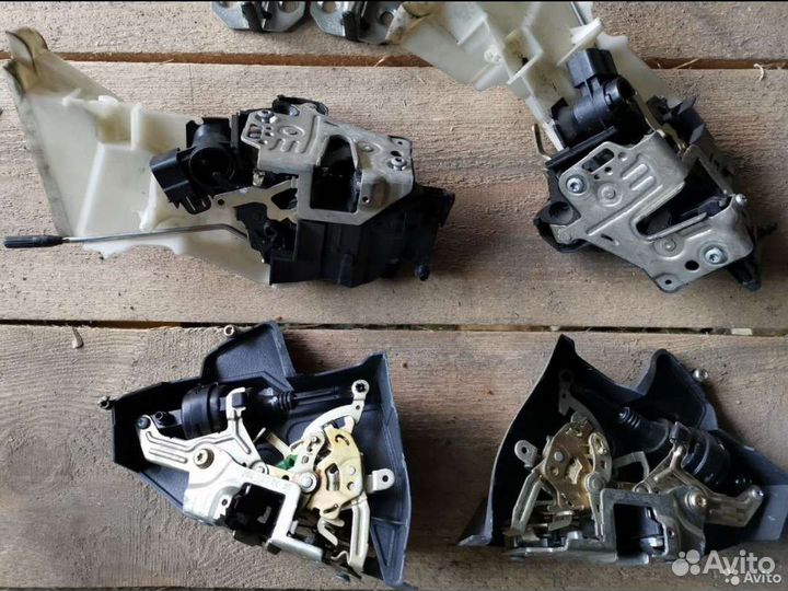 Замки дверей Mercedes w210