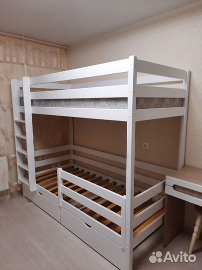 Детская кровать двухъярусная