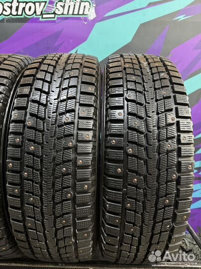 Dunlop SP Winter Ice 01 215/70 R16