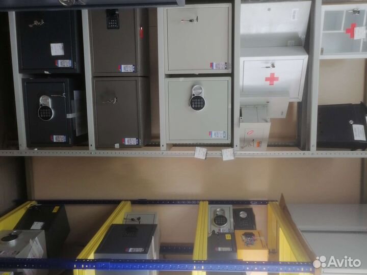 Сейфы для дома и офиса, стеллажи