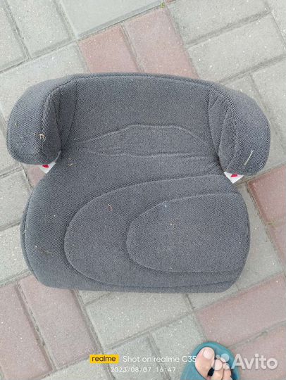 Автокресло бустер