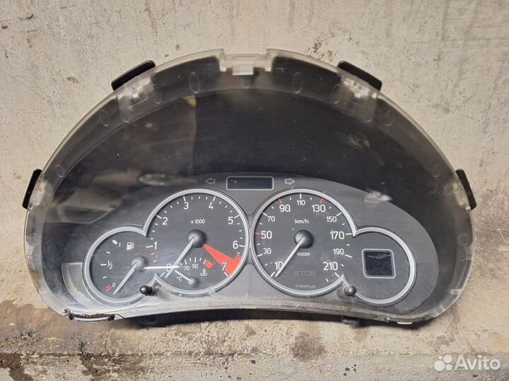 Приборная панель Peugeot 206 1.4 АКПП