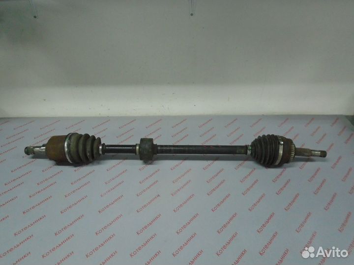 Nissan 39100-BN815 Вал приводной правый