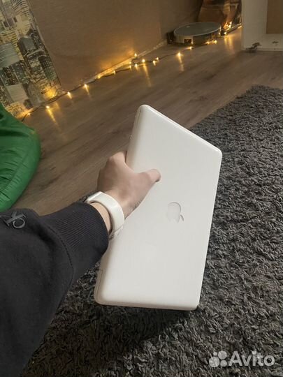 Apple MacBook 13