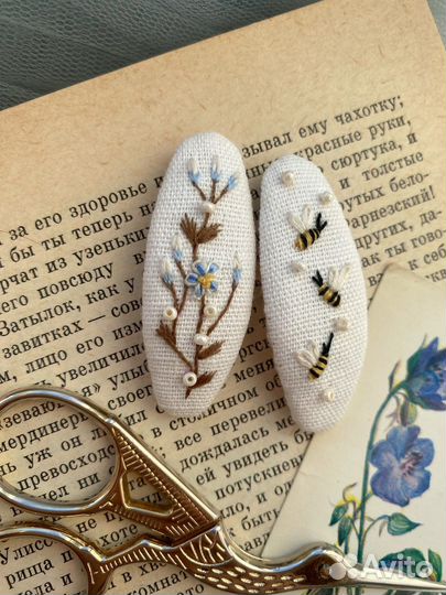 Заколки с вышивкой. Ручная работа