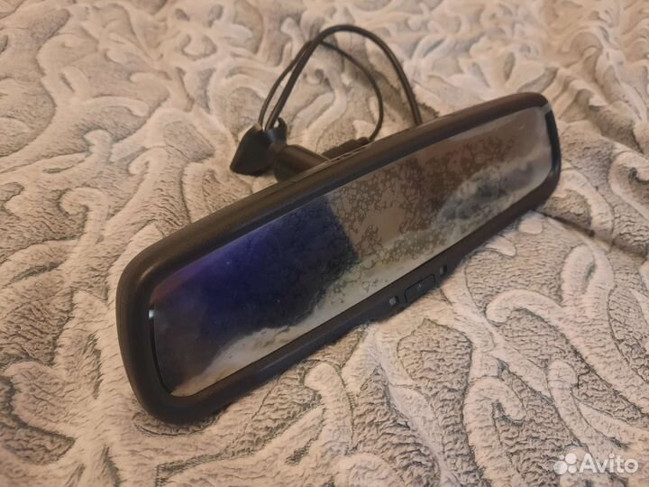 Зеркало заднего вида с видео регистратором