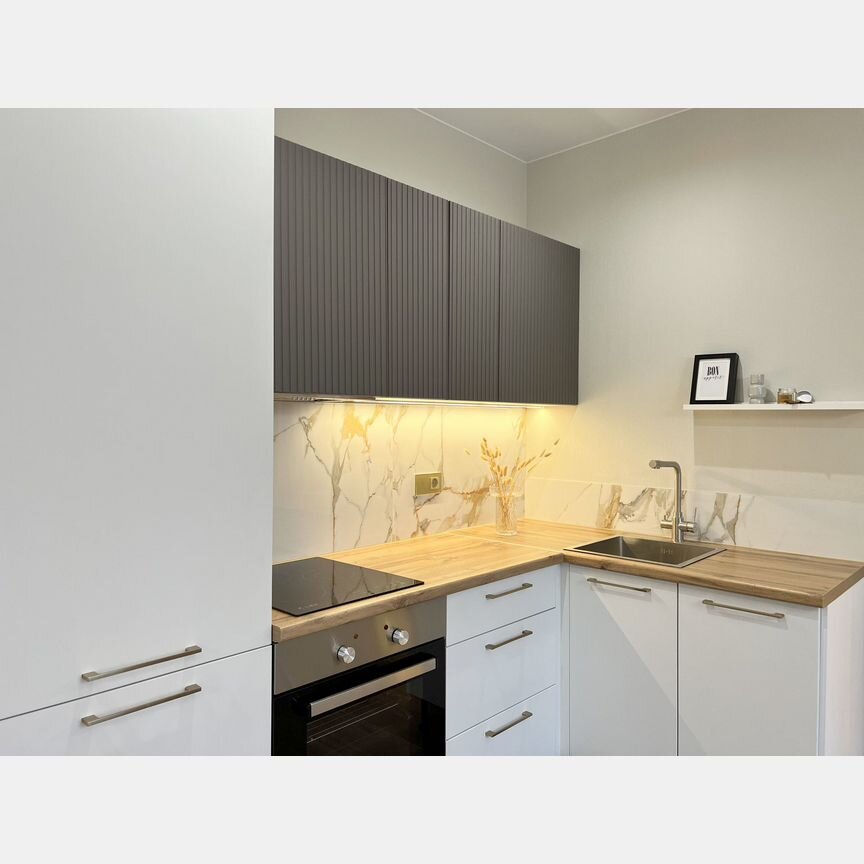 2-к. квартира, 58,4 м², 1/12 эт.