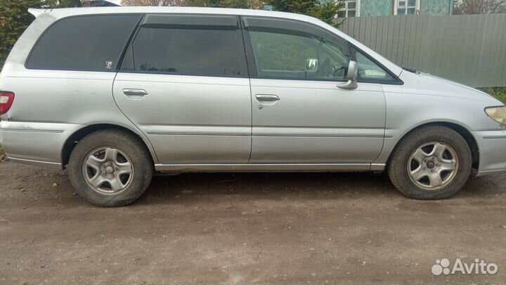 Nissan Presage 2.5 AT, 2000, 200 000 км