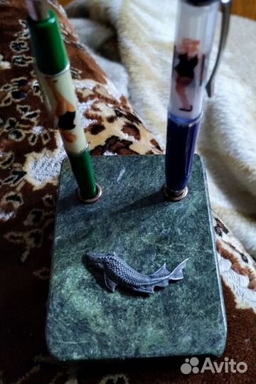 Подставка для шариковых ручек, Осетр змеевик СССР