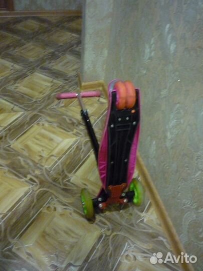 Самокат детский трехколесный