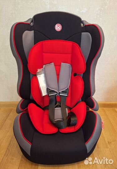 Новое автокресло 9мес-12 лет