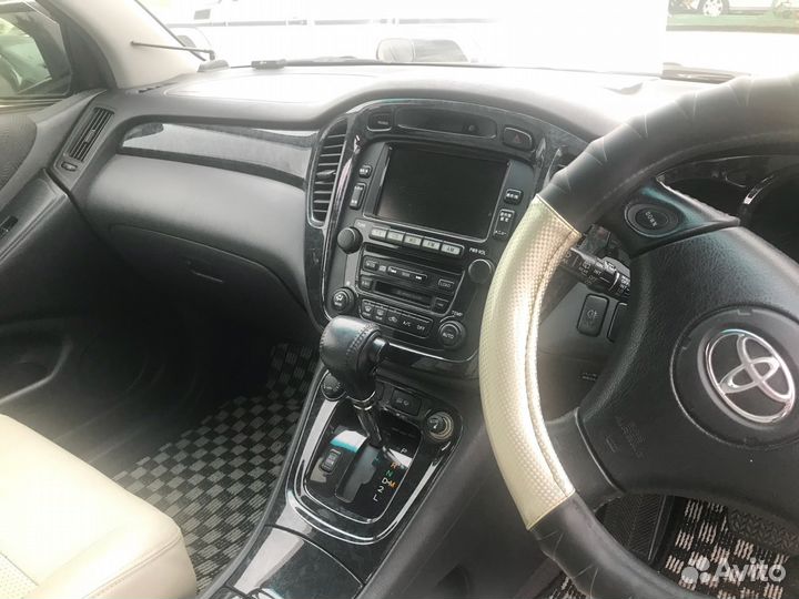 Toyota Kluger Highlander