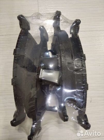 Колодки передние Toyota Avensis 1поколения(97-03)