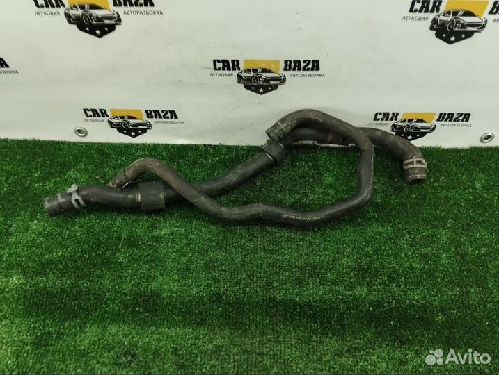 Патрубок системы охлаждения Volkswagen Golf