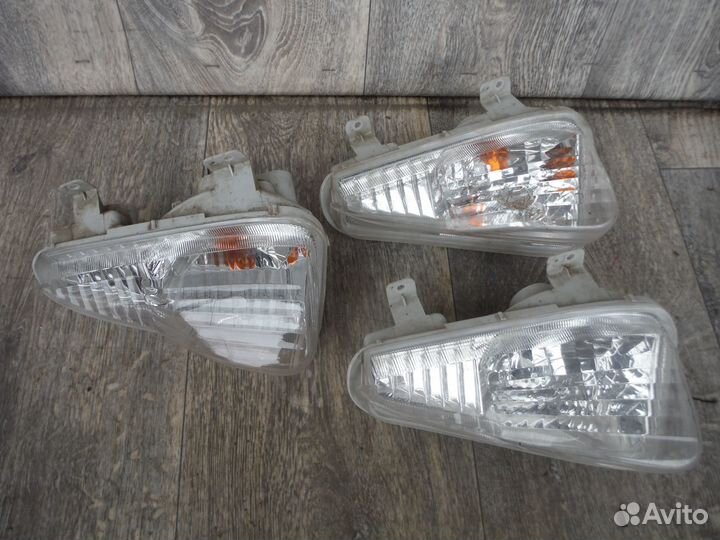 Поворотник правый Toyota Camry 55 2018