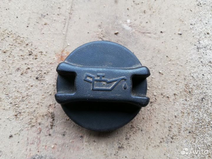 Крышка масляной горловины Ниссан