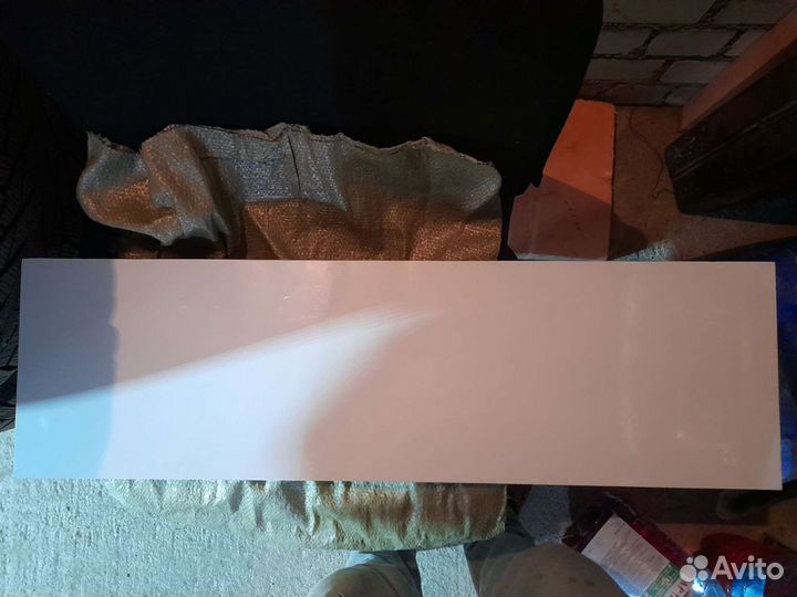 Полка навесная со скрытым креплением