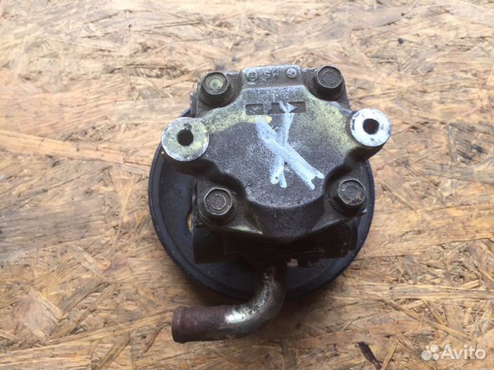 Насос гидроусилителя Mitsubishi Outlander CU