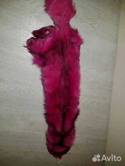 Шкурка полярной лисы. Цвет фуксии