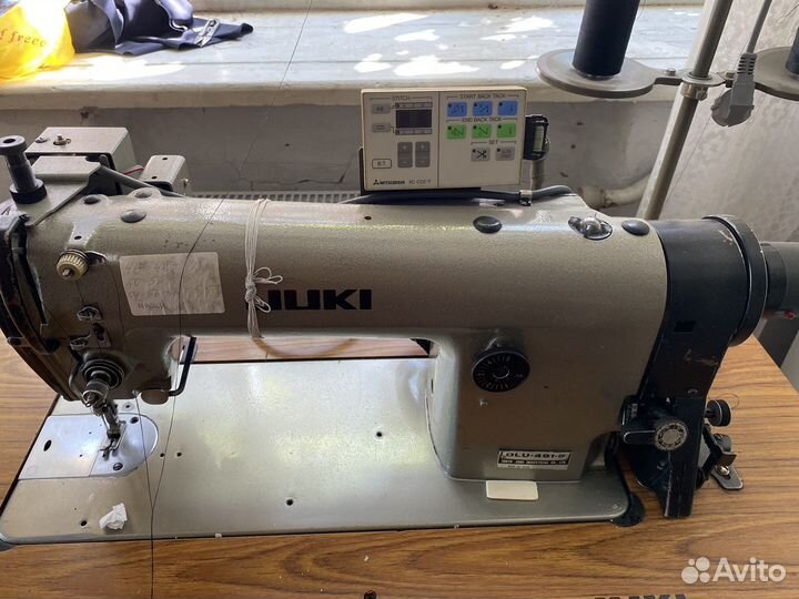 Промышленная швейная машинка Juki