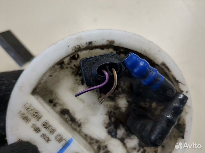 Датчик уровня топлива Volkswagen Golf 4, 2001