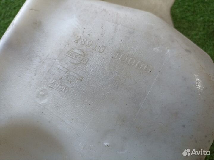 Бачок омывателя Nissan Qashqai J10