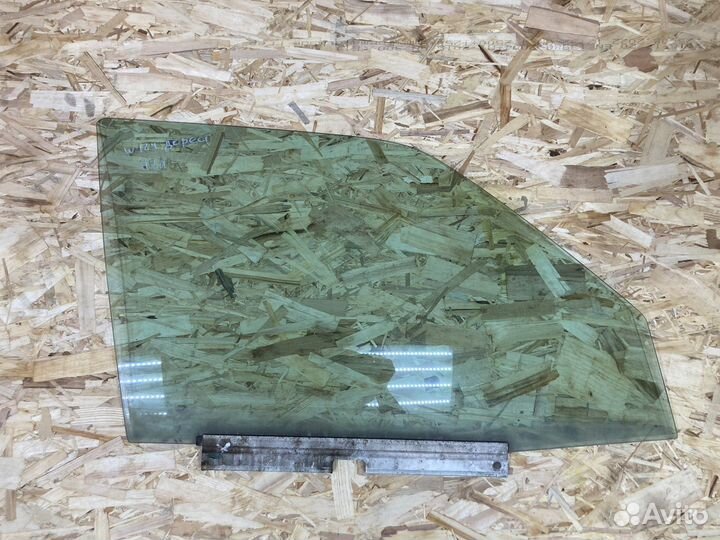 Стекло на Mercedes w124