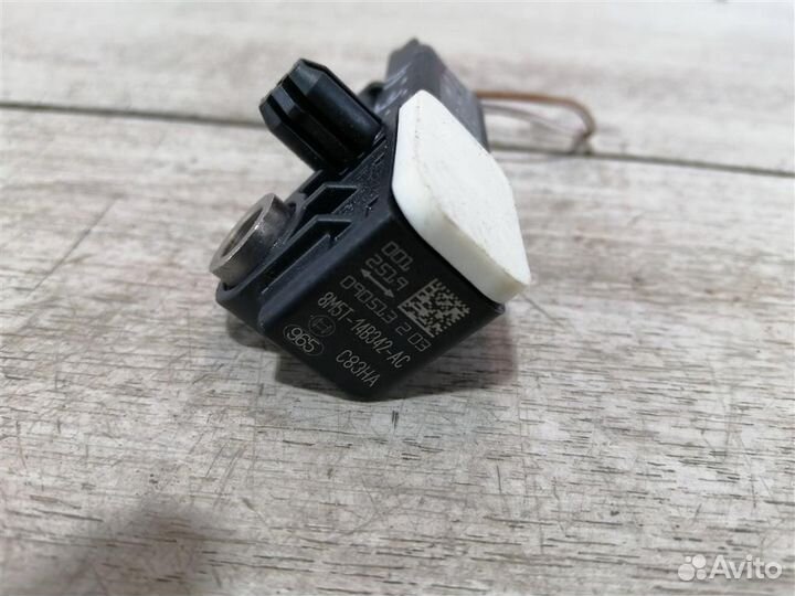 Датчик удара Форд Фокус 2