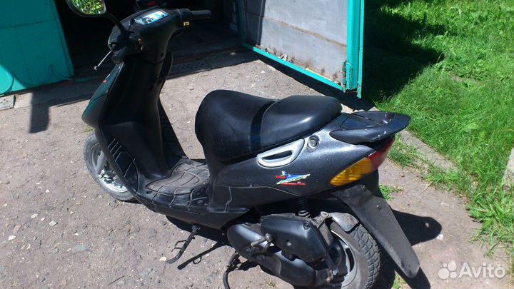 Скутер Suzuki Lets 2