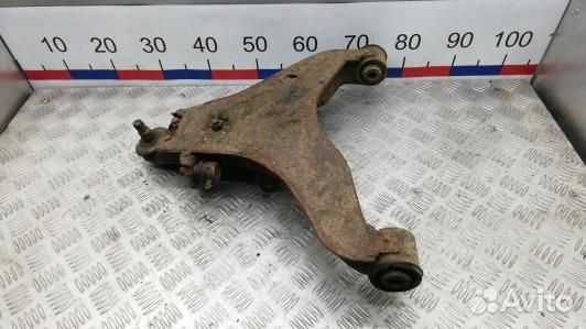 Рычаг передний нижний левый mitsubishi L200 K4T (X