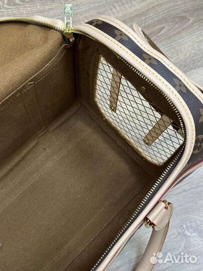 Кожанная переноска Louis Vuitton, Gucci