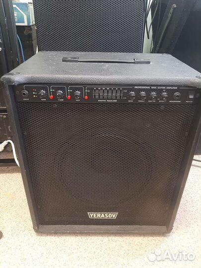 Комбоусилитель басовый