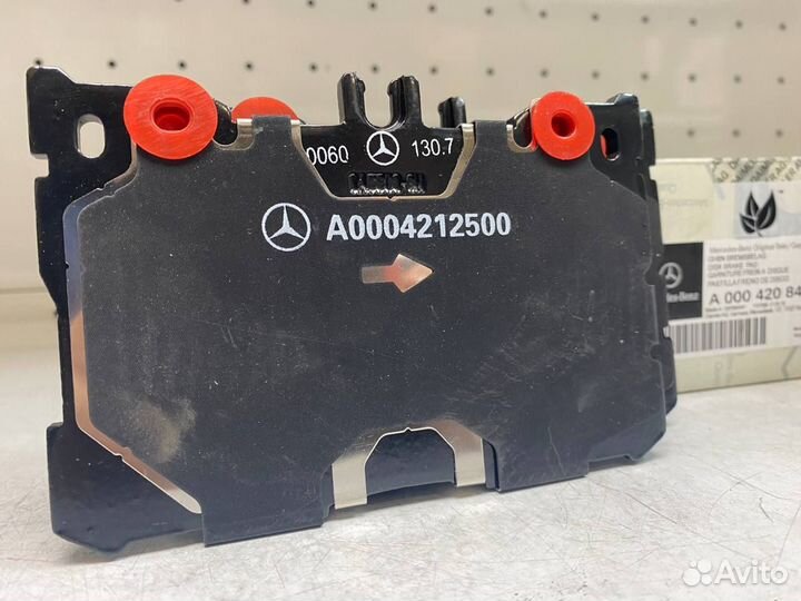 Колодки перед Mercedes W205/W213/X253 A0004208403