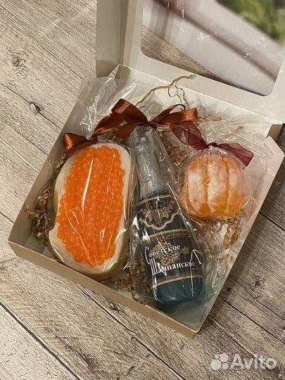 Мыло бутерброд с красной и черной икрой