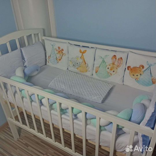 Бортики в кроватку новые