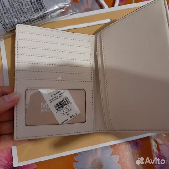 Обложка на паспорт michael kors ориг. 2шт \2цвета
