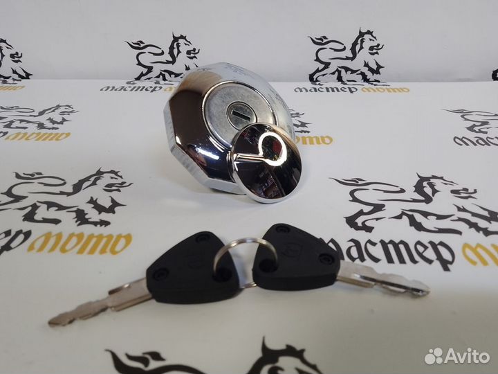 Крышка бака Alpha (с ключом)