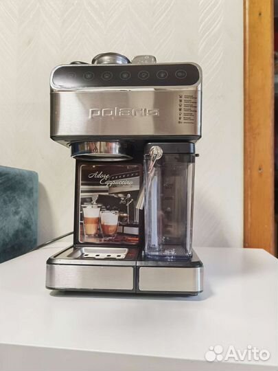 Кофеварка рожковая Polaris PCM 1535E