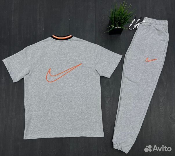 Костюм Nike