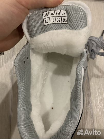 Кроссовки найк