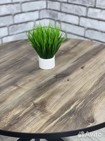 Кухонный стол