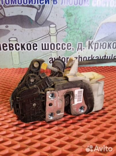 Замок двери передний левый Kia Cerato 3