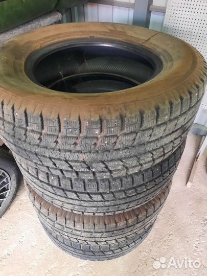 Toyo Observe GSi-5 265/65 R17