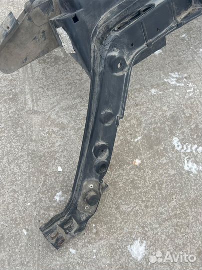 Рамка радиатора Ford Fiesta Mk5 2002-2008 не ориги